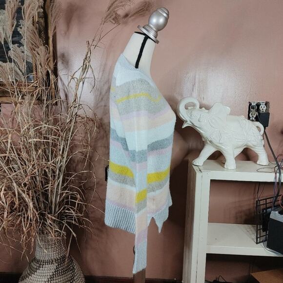 LOFT Light Striped Stripes Size Medium M Sweater Crew Neck Pastel Light Color - Picture 7 of 8